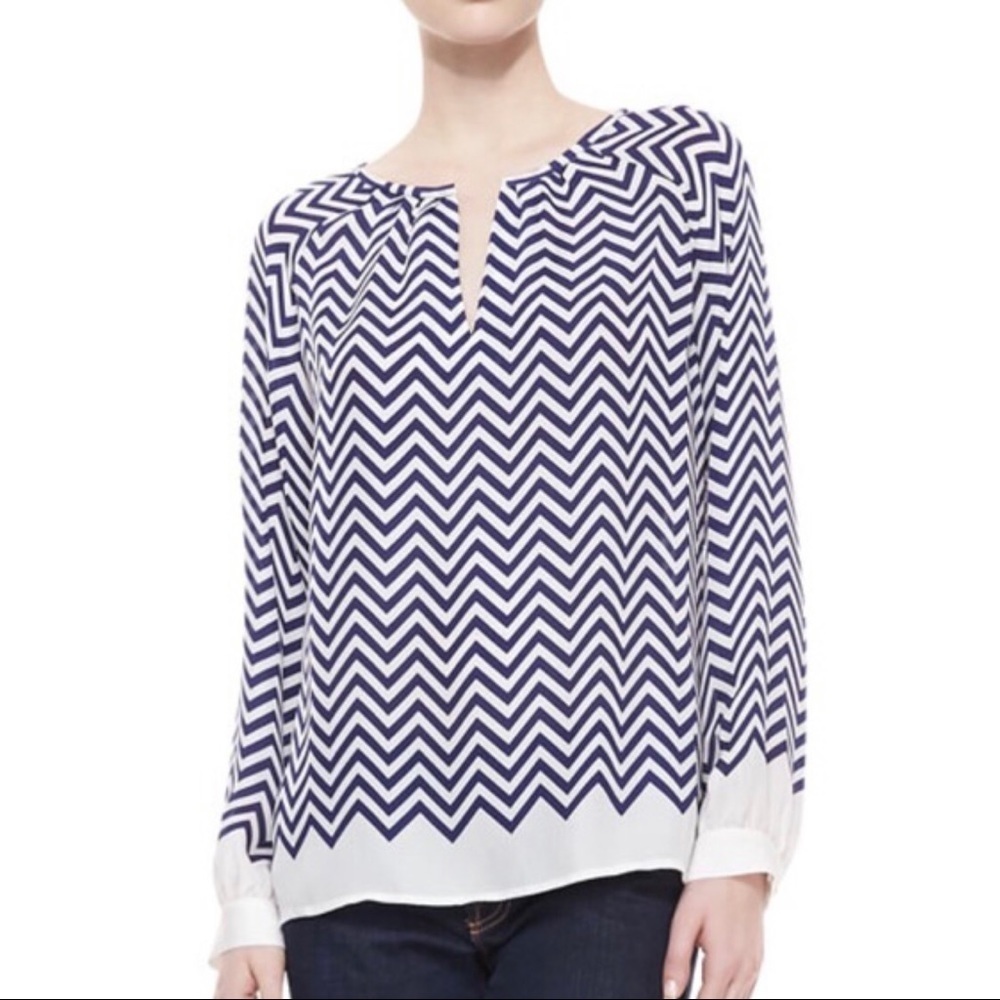 Joie Agnella 100% Silk‎ Chevron V-Neck Tunic Blouse Women's XS Business Casual
